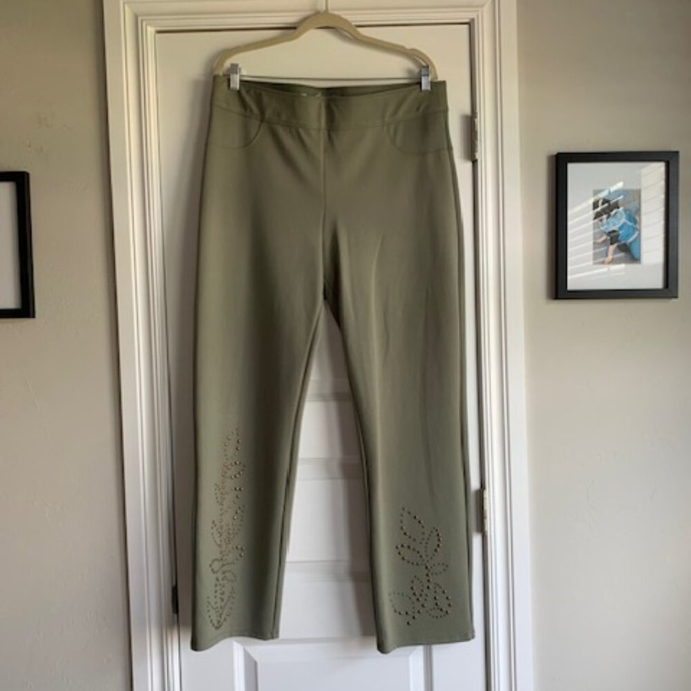 NWOT Sage Slim Factor Studded Pants Size XL